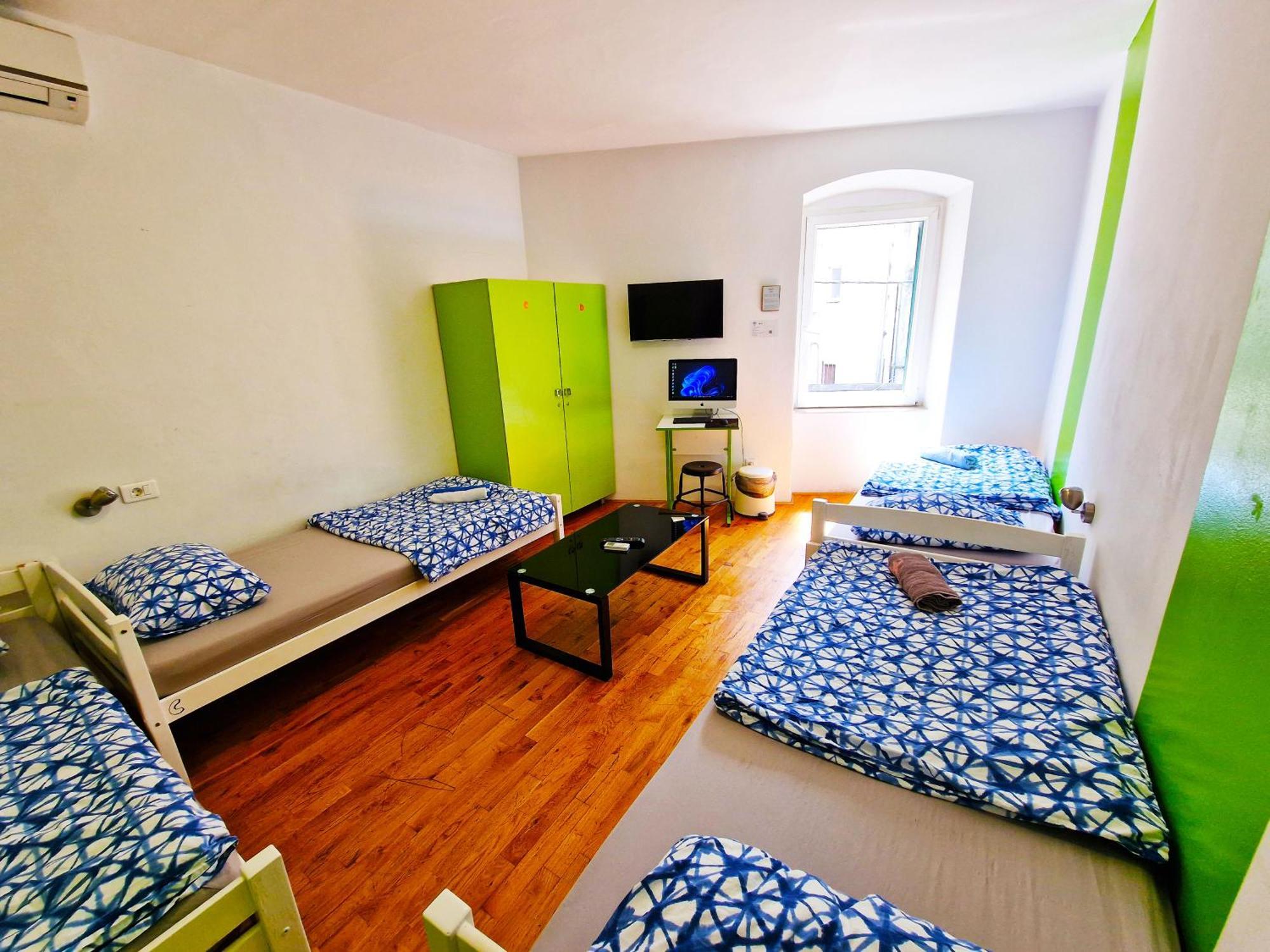 ספליט Croparadise Hostel מראה חיצוני תמונה